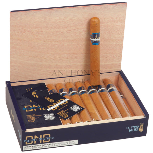 Alec Bradley Do Not Disturb Toro - Open Box