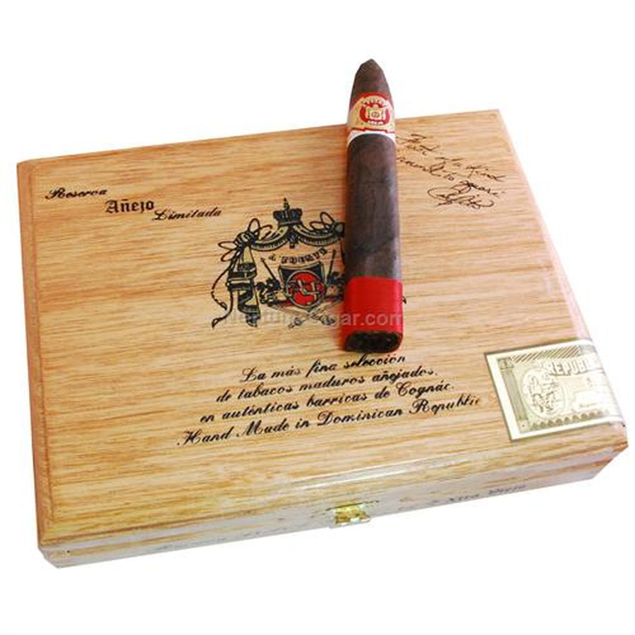 Arturo Fuente Anejo No. 77 Shark Maduro - Closed Box