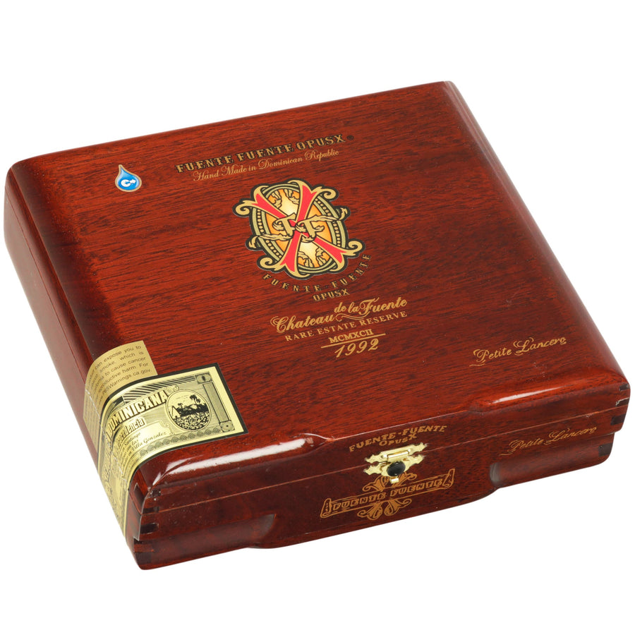 Arturo Fuente OpusX Petit Lancero - Closed Box