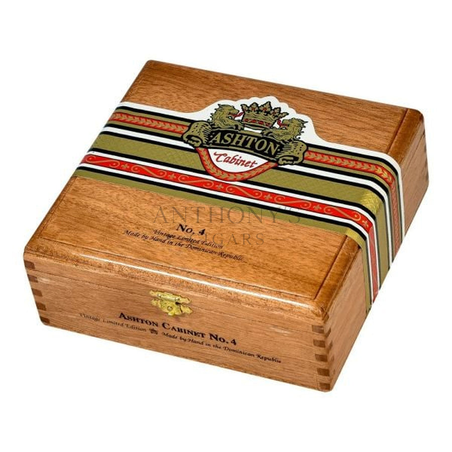 Ashton Cabinet Selection No. 4 Corona - Closed Box