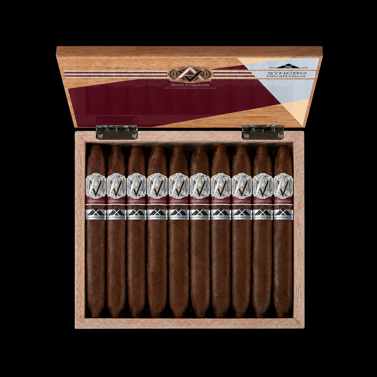 Avo Limited Edition Syncro Nicaragua 10 Year Anniversary 6.625 x 50 cigar