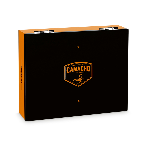 Camacho Connecticut Toro 6 x 50 cigar box