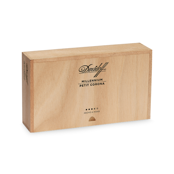 Davidoff Millennium Blend Petit Corona