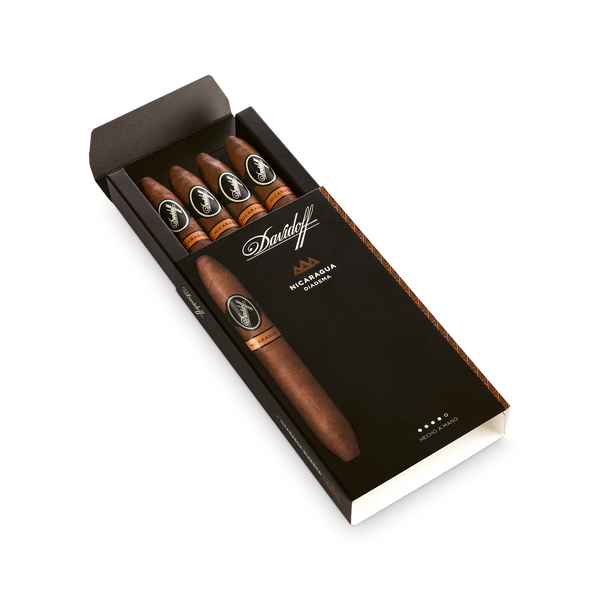 Davidoff Nicaragua Diadema Pack of 4
