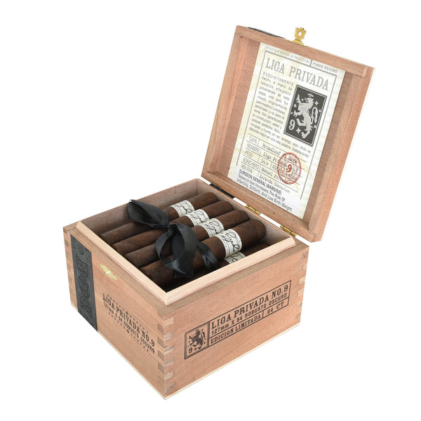 Drew Estate Liga Privada No. 9 Robusto 5 x 54 cigar