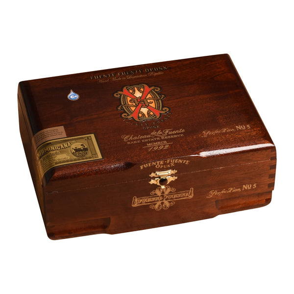 Arturo Fuente OpusX PerfeXcion No. 5 closed cigar box
