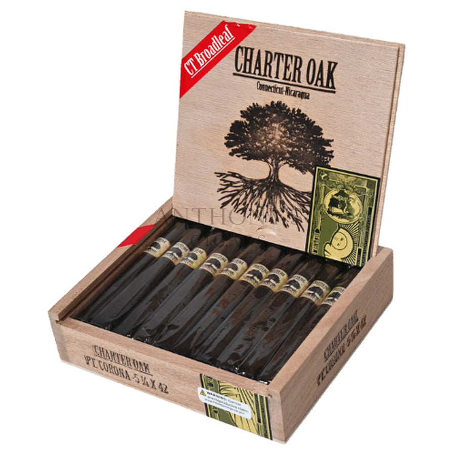 Foundation Charter Oak Maduro Petite Corona - Open Box