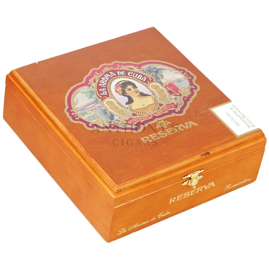 La Aroma De Cuba Reserva Romantico - Closed Box