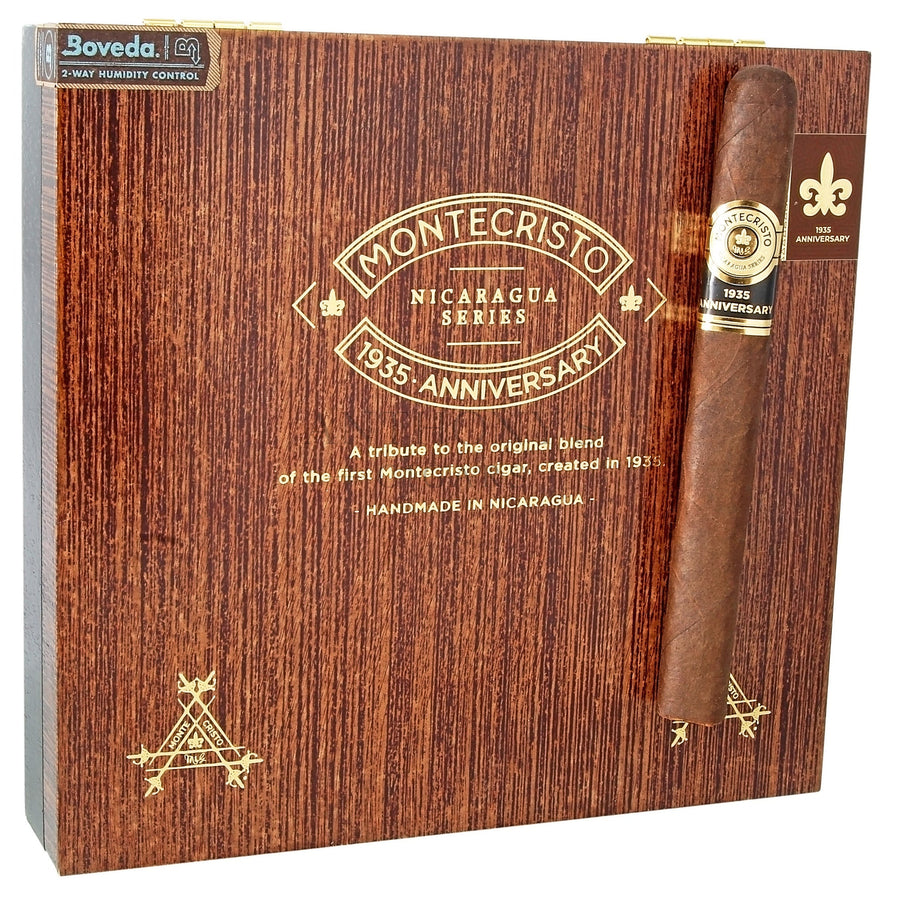 Montecristo 1935 Anniversary Churchill - Closed Box