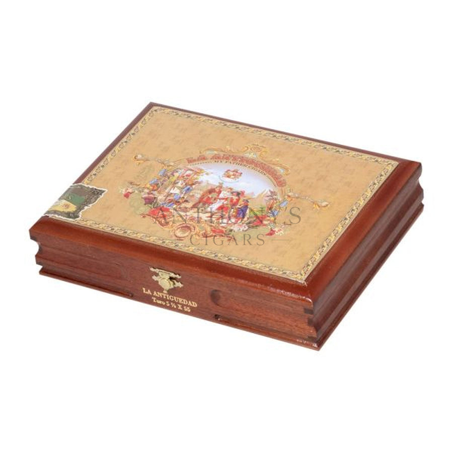 My Father La Antiguedad Toro - Closed Box