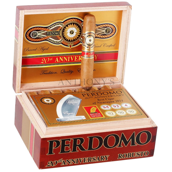 Perdomo 20th Anniversary Connecticut Robusto - Open Box
