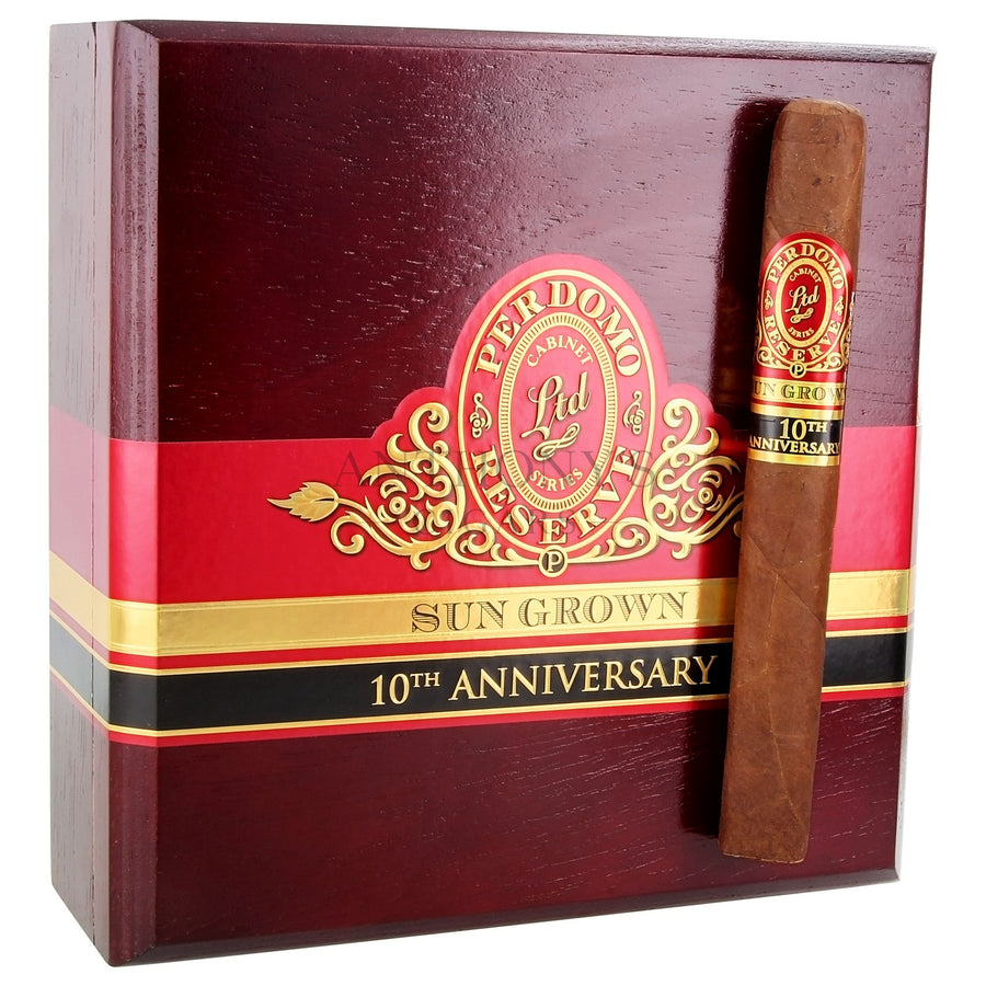 Perdomo Reserve 10th Anniversary Sun Grown Churchill - Closed Box