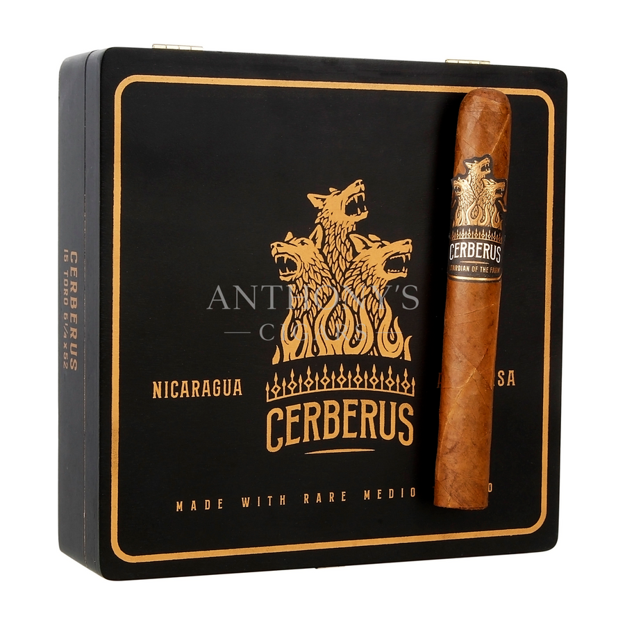 Aganorsa Leaf Guardian of the Farm Cerberus Toro cigar box closed