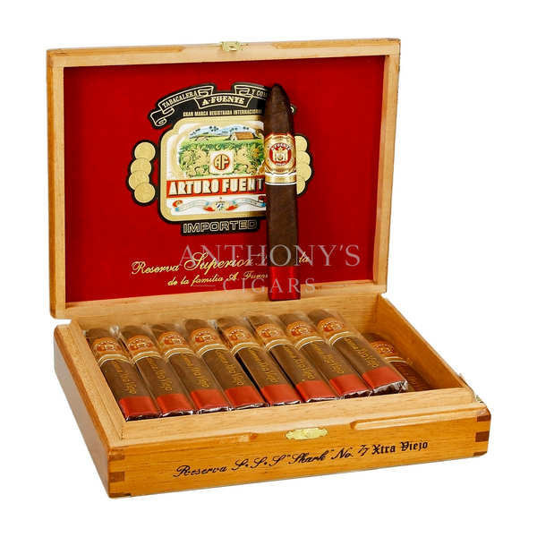 Arturo Fuente Anejo No. 77 Shark Maduro cigar box