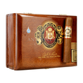 Arturo Fuente Don Carlos Robusto cigar box closed