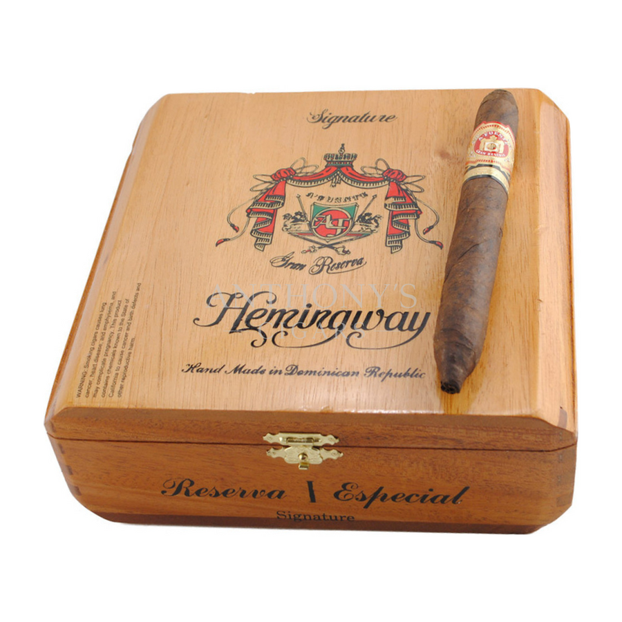 Arturo Fuente Hemingway Limited Signature Maduro cigar box closed