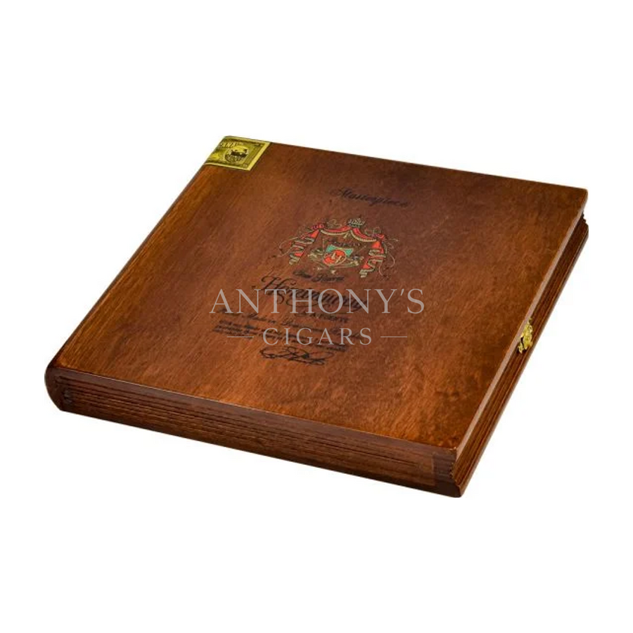 Arturo Fuente Hemingway Masterpiece cigar box closed