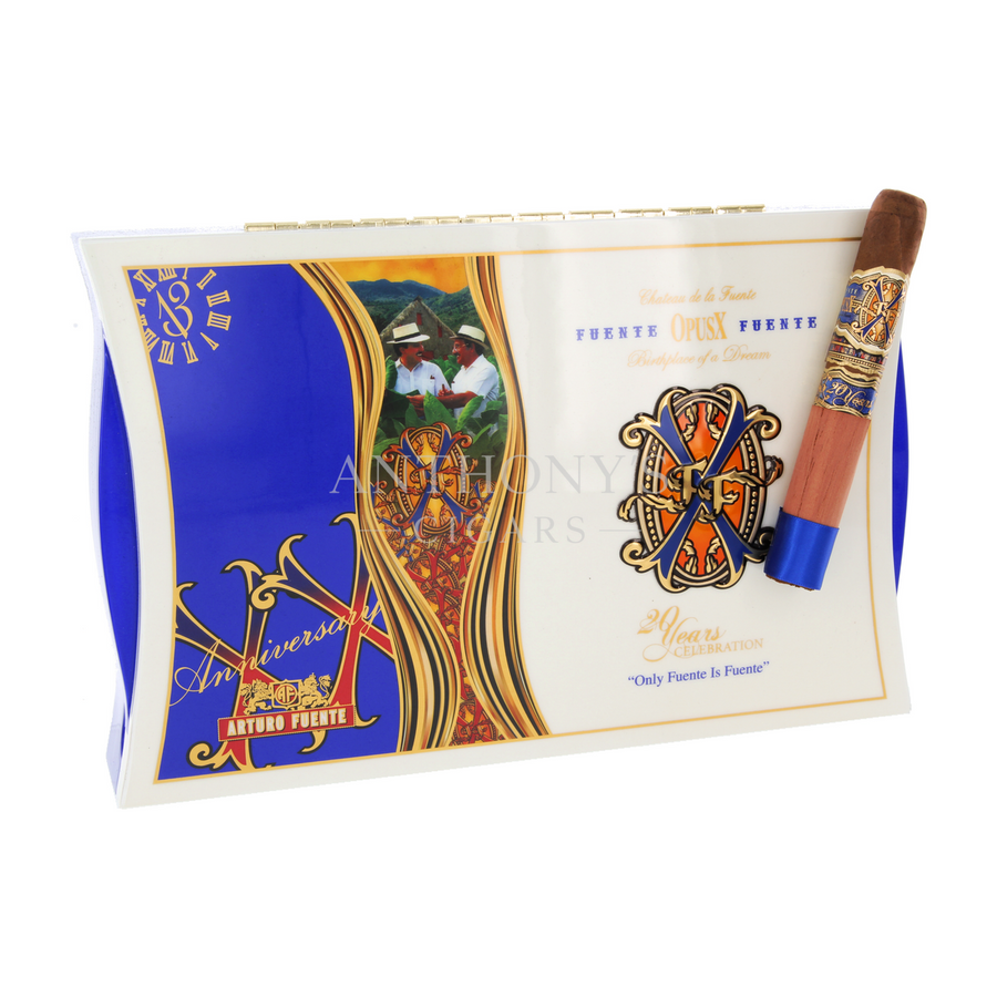 Arturo Fuente OpusX 20th Anniversary Believe cigar box closed