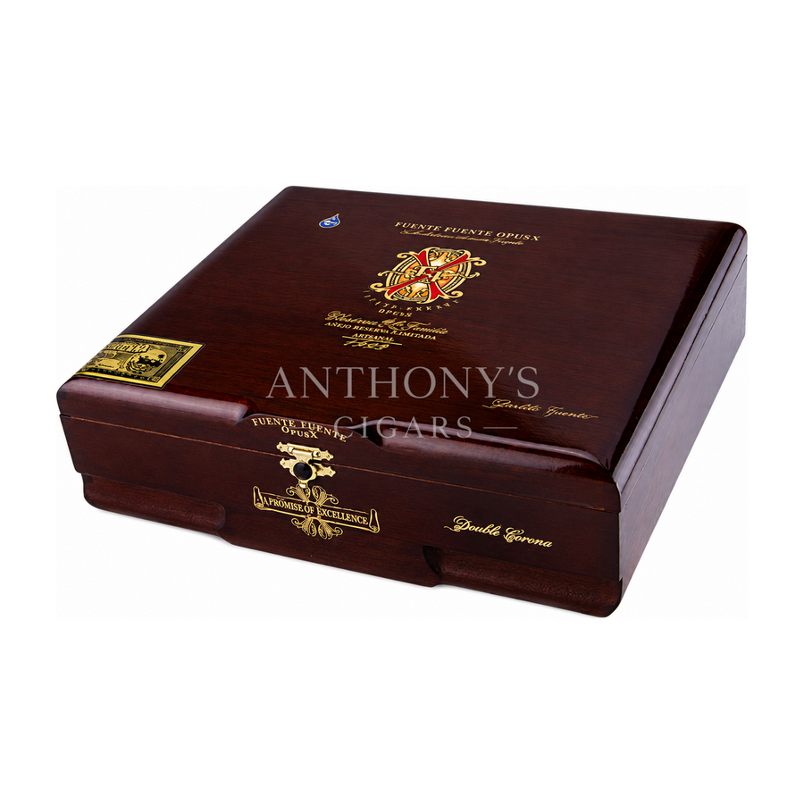 Arturo Fuente OpusX Double Corona cigar box closed