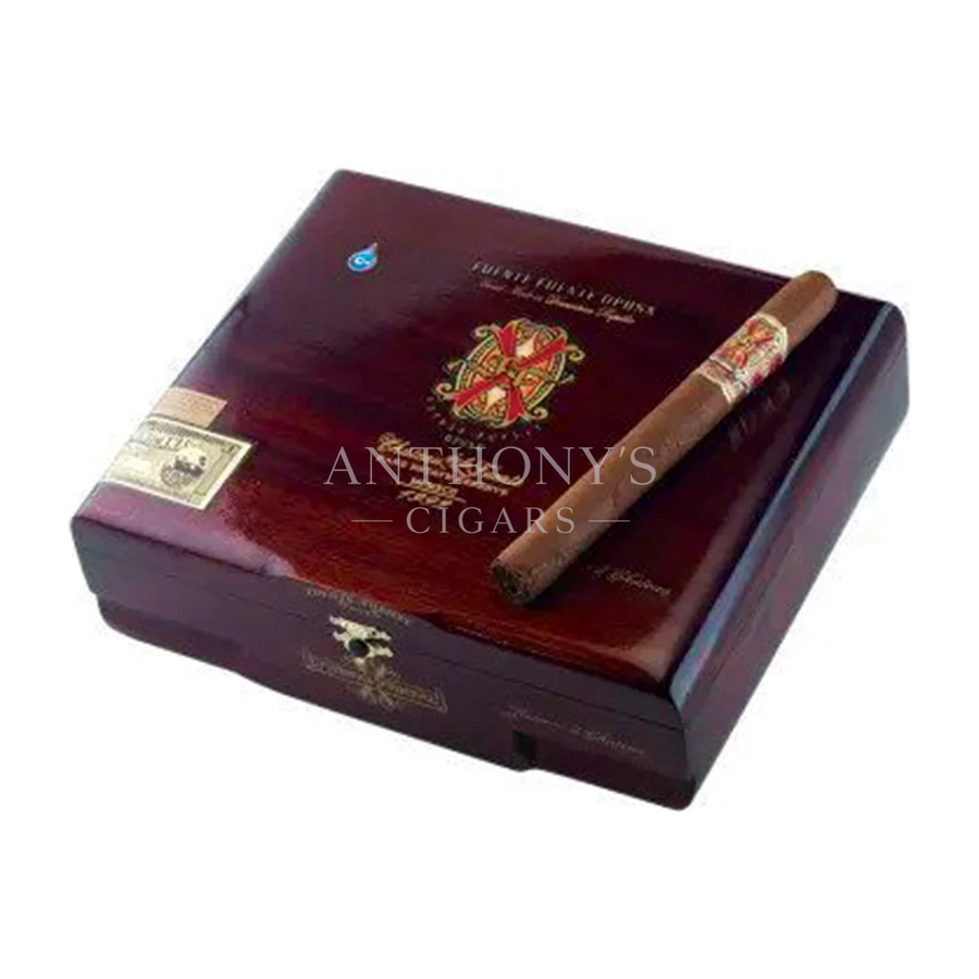 Arturo Fuente OpusX Reserva D'Chateau cigar box closed
