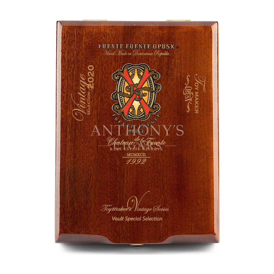 Arturo Fuente OpusX Toymaker Vintage Reserve Toymaker Vintage 2020 cigar box closed