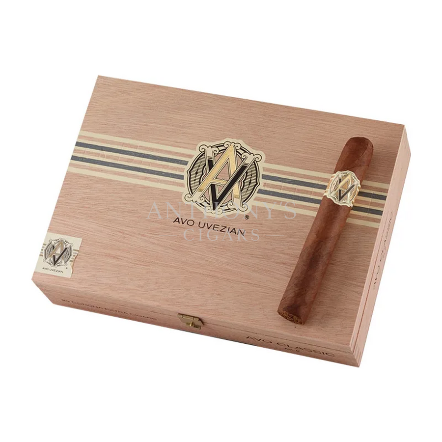 Avo Classic No. 9 cigar box closed