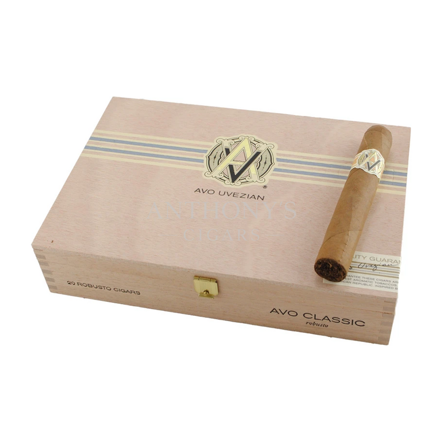 Avo Classic Robusto cigar box closed