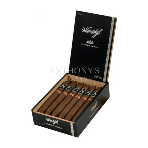 Davidoff Nicaragua Diadema cigar box