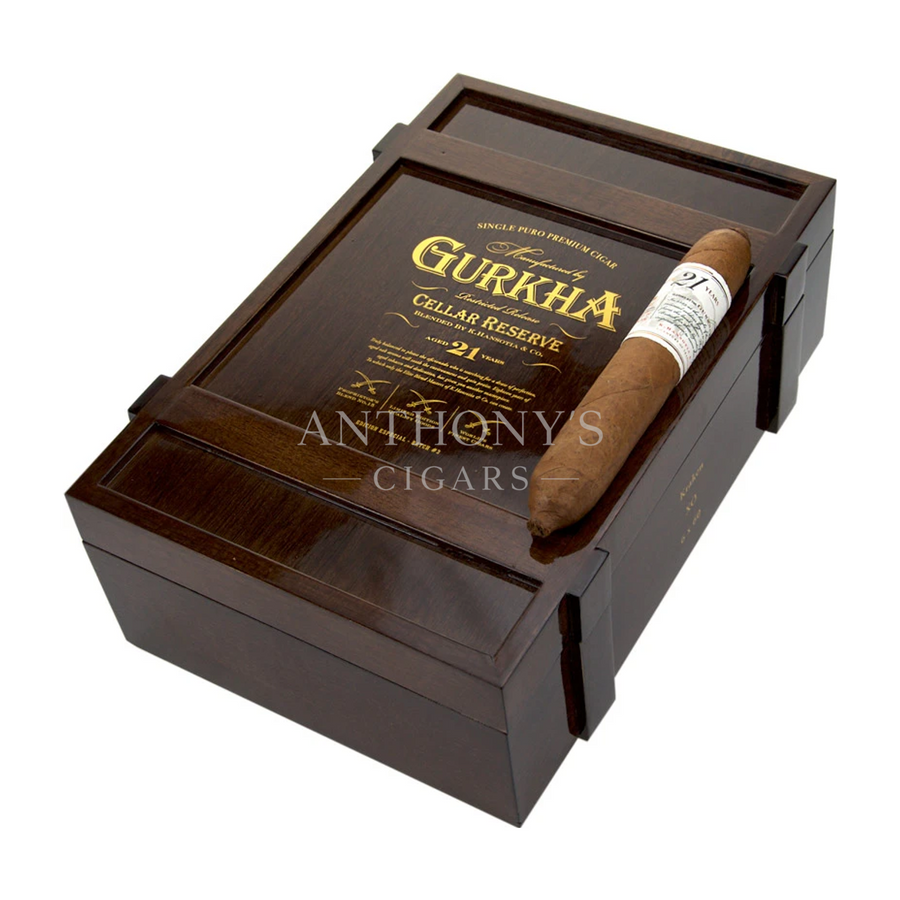 Gurkha Cellar Reserve 21 Year Kraken cigar box closed