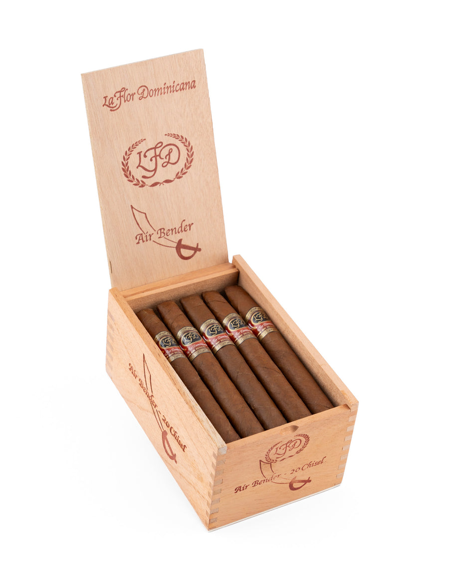La Flor Dominicana Air Bender Double Press Chisel open cigar box