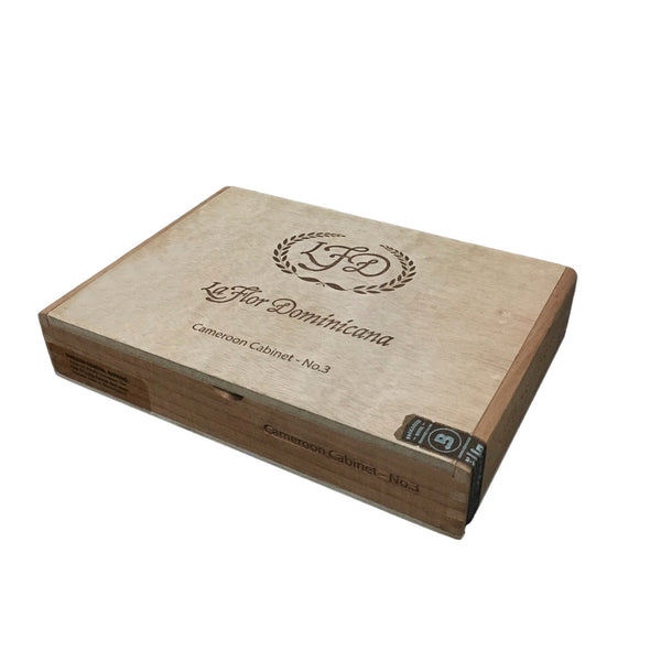 La Flor Dominicana Cameroon Cabinets Number 3 cigar box