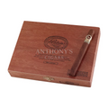 Padron 1964 Anniversary Monarca Natural cigar box closed