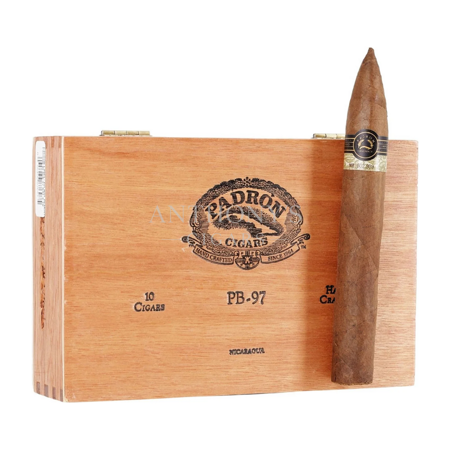Padron Black PB-97 Natural cigar box closed