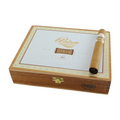 Padron Damaso No. 15 cigar box closed
