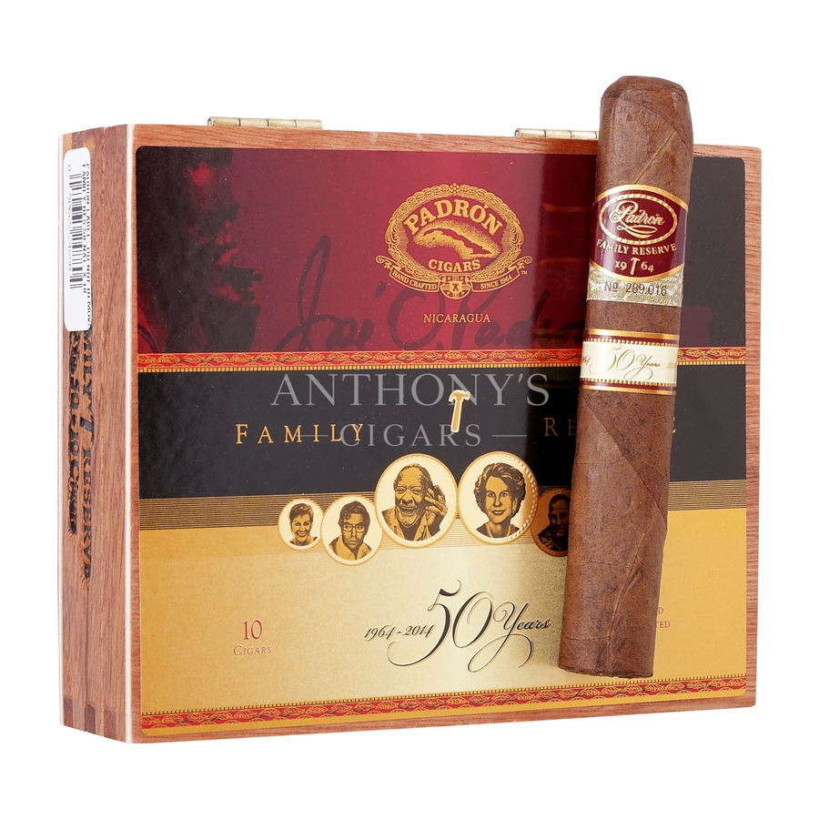 Padron Family Reserve No. 50 Natural cigar box closed