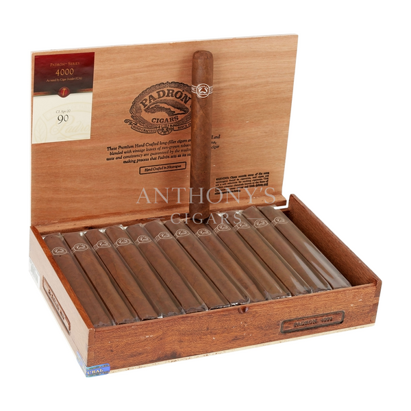 Padron Series 4000 Natural cigar box