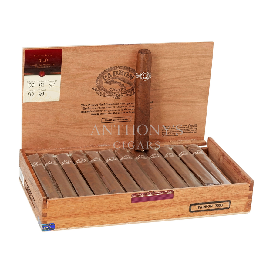 Padron Series 7000 Natural cigar box