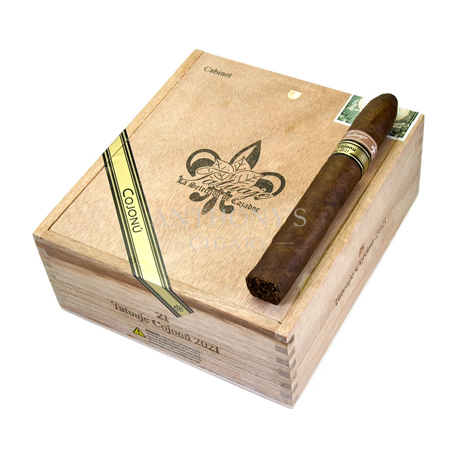 Tatuaje Selección de Cazador Cojonu 2021 cigar box closed