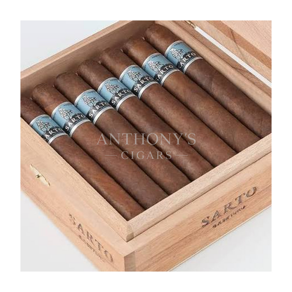 Warped Sarto Robusto cigar box